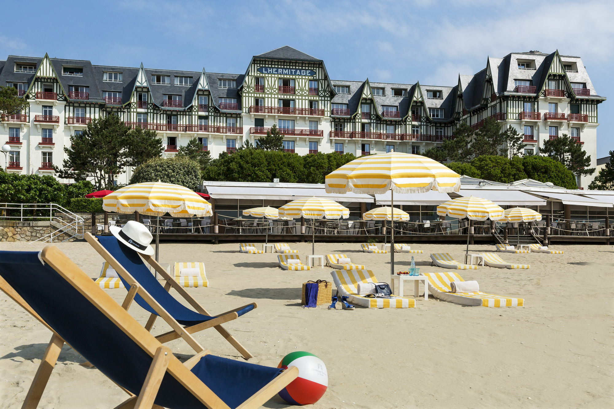 Hotel Barriere L'Hermitage La Baule-Escoublac Exterior photo